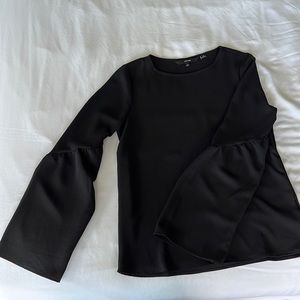 Vero Moda black blouse, long flowy sleeves, XS